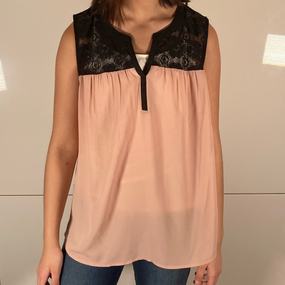 DR2 sleeveless blouse size m